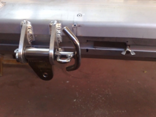 gooseneck_and_sail_entree