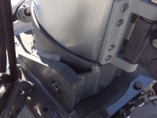 mast_lowering_system_mast_hinging_base
