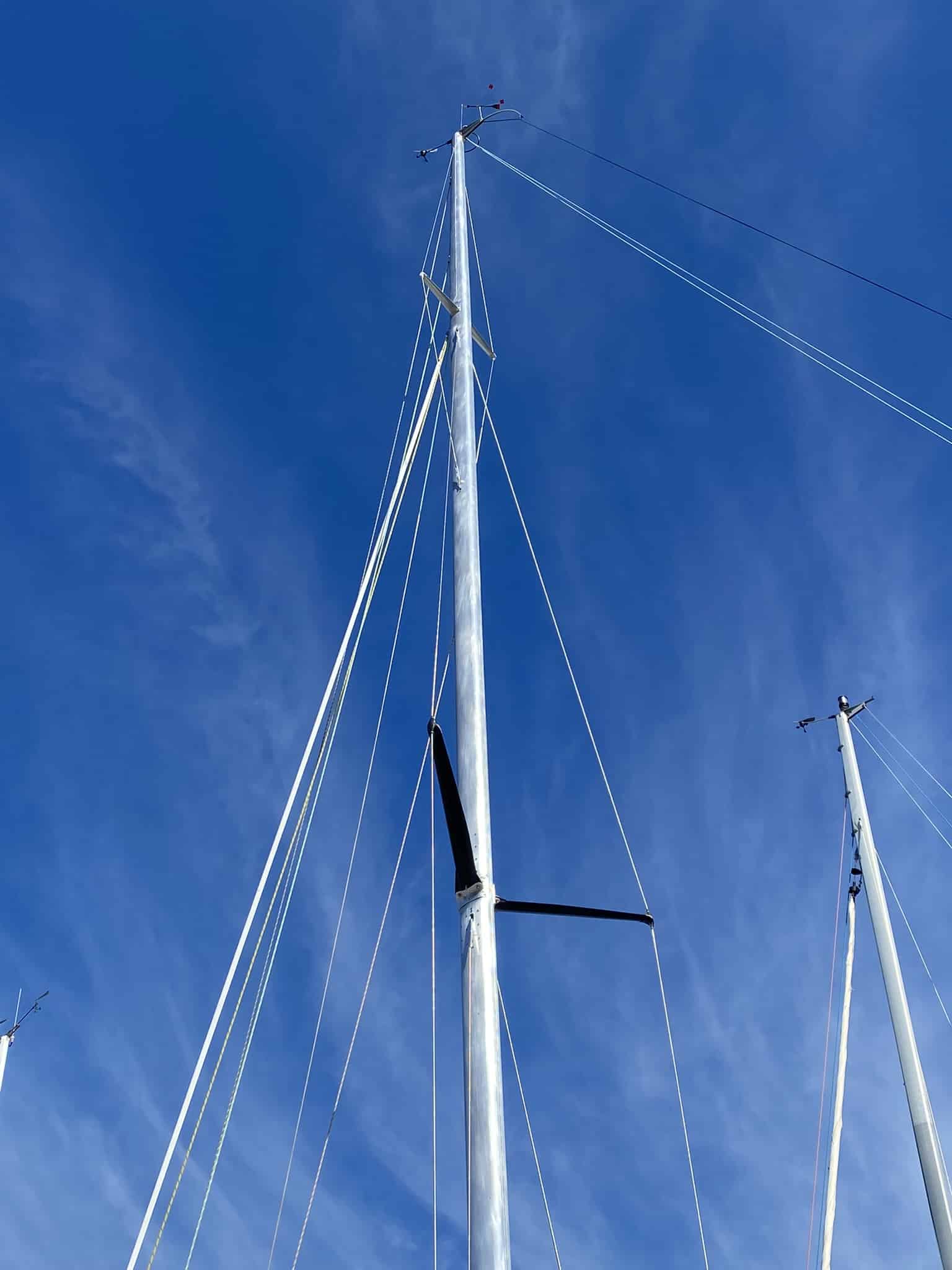 yacht mast manufacturers